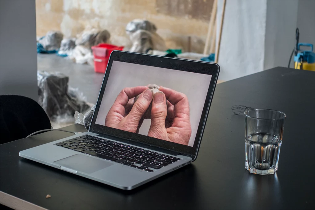 Nora Mertes, cooperations, flip flop