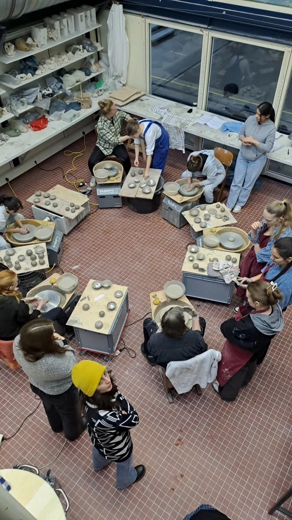 Nora Mertes, teaching, Gefäß