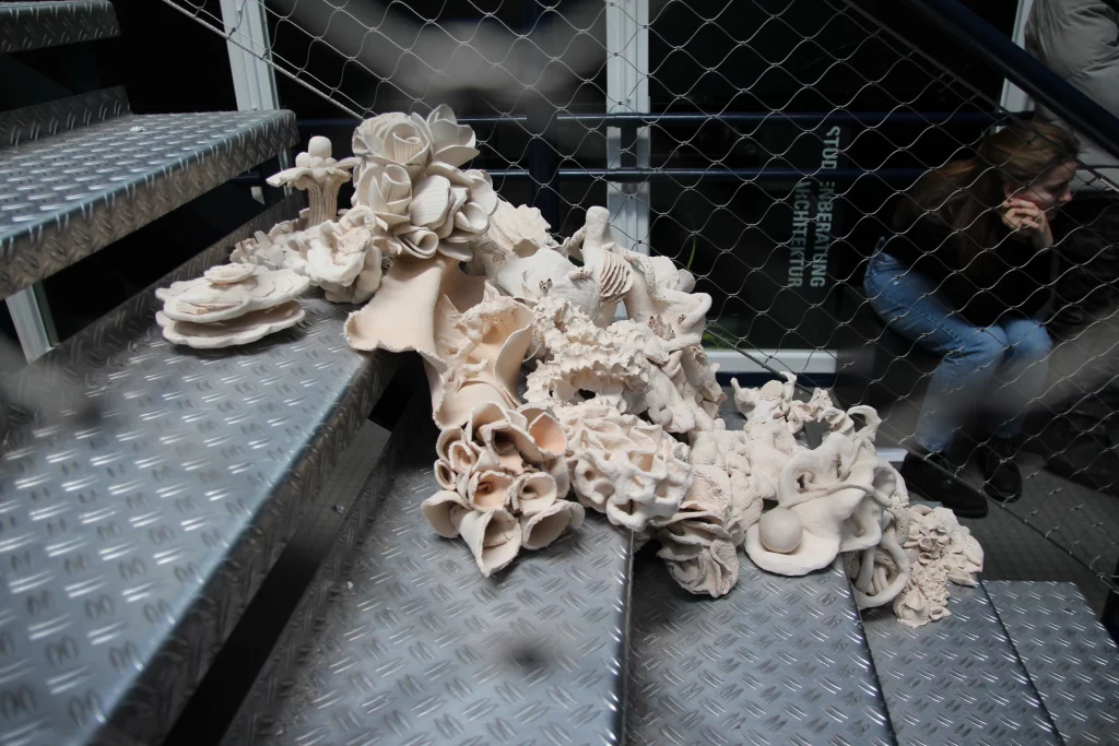 Nora Mertes, teaching, Wildwuchs