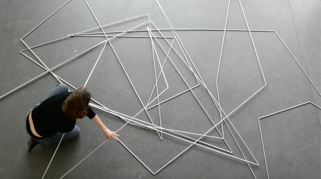 Nora Mertes, works, am Rand die Mitte