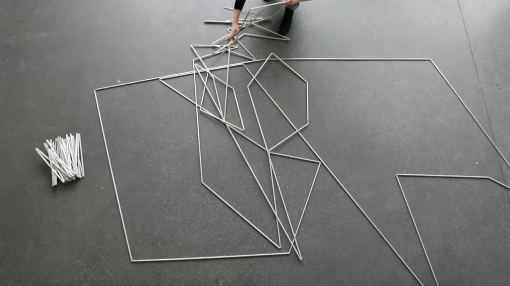 Nora Mertes, works, am Rand die Mitte